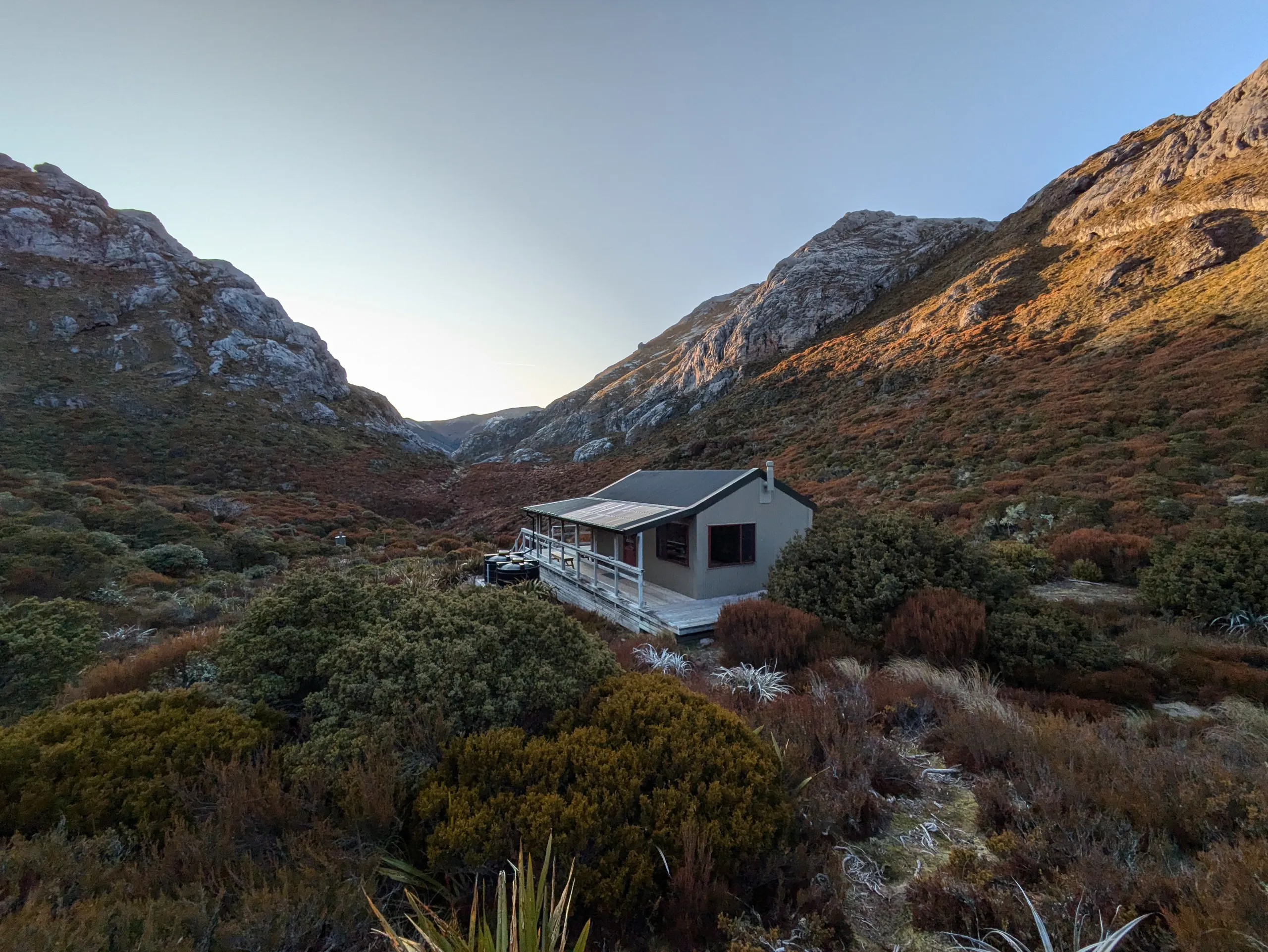 Granity Pass Hut